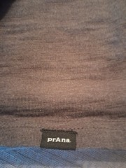 prAna Men’s M Gray Solid Long Sleeve Henley T-Shirt, Standard Fit