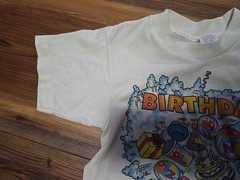 Vtg 90s Discovery Zone Birthday Shirt XS Funny Cartoon Grunge Vintage T-shirt
