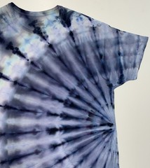 Hanes Handmade Ice Dye Unisex Adult T-Shirt Size Large Color Snow Maiden Tee NEW