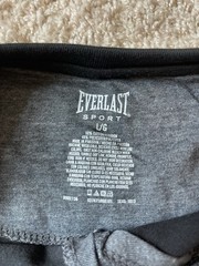 Everlast Double Layered Men’s T Shirt – Size Large – Black And Grey