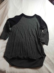 Carbon Raglan Shirt Mens Medium Gray Black Knit Longer Length Curved Hem Casual
