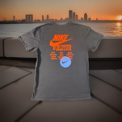 The Nike Tee World Tour T Shirt Navy Blue Red Crewneck Sz Large