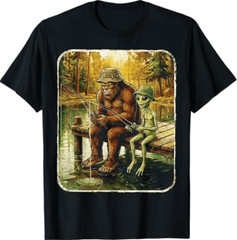 Bigfoot Alien Fishing Funny Men UFO Sasquatch Lovers Camping T-Shirt