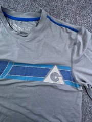GERRY Mens Gray Blue Crew Neck Long Sleeve Shirt Size Small NWT Sun Protection