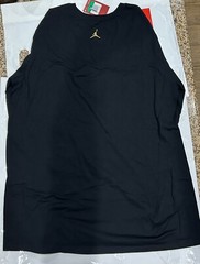 Nike Air Jordan Retro 1, 23 Pinnacle Long sleeve Black/Gold 799603-010 Sz XL
