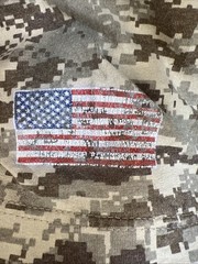 Atlanta Braves Digital Camo T‑Shirt Large Code 5 Flag Sleeve Distressed Military