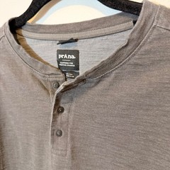 PrAna Mens Standard Fit Henley Organic Cotton Blend Gray Classic Sustainable LG
