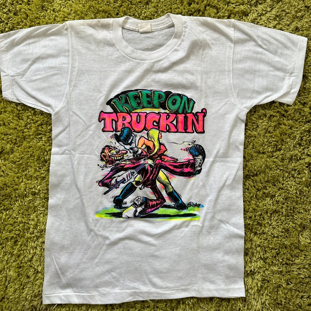 Vintage Keep On Truckin Tee Fruit of the Loom SMALL Paper Thin Single Stitch USA