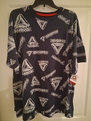 Reebok Tee Shirt Men 2xl Urban Look Brand New With Tags.
