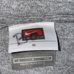 Vintage NIKE Team Sports Logo Graphic Tee Shirt Grey Mens Small Double Sided