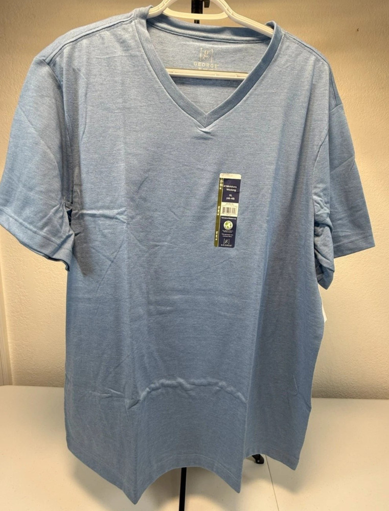 George Men’s XL Blue V-Neck T-Shirt Moisture Wicking Stretch Soft Feel New w tag