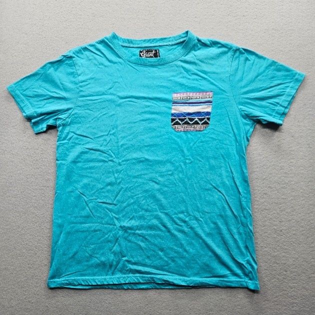 Beautiful Giant Mens Size Large Turquoise Short Sleeve T-Shirt Pocket