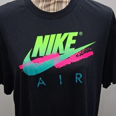 Nike Air The Nike Tee XL Black Crew Neck Short Sleeve Logo Graphic T-Shirt