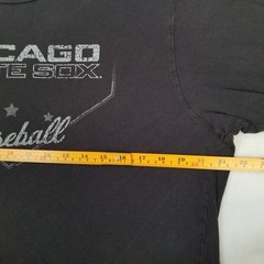 Chicago White Sox Men’s Black Distressed MLB Baseball Graphic T-Shirt Large