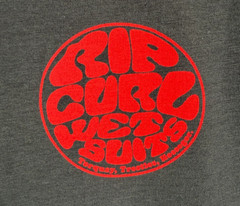 NWT Rip Curl Short Sleeve T-Shirt Gray with Red Logo Graphics (2XL)