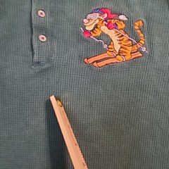 Disney Store Tigger Waffle Knit Henley Shirt XL Green Long Sleeve Winnie Pooh