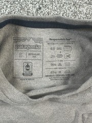 Patagonia Responsibili T Shirt Men Small Gray Chest Pocket Crew Neck Regular Fit