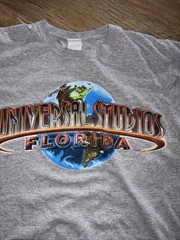 Universal Studios Florida Globe T-Shirt Gray Size M, excellent cond’n