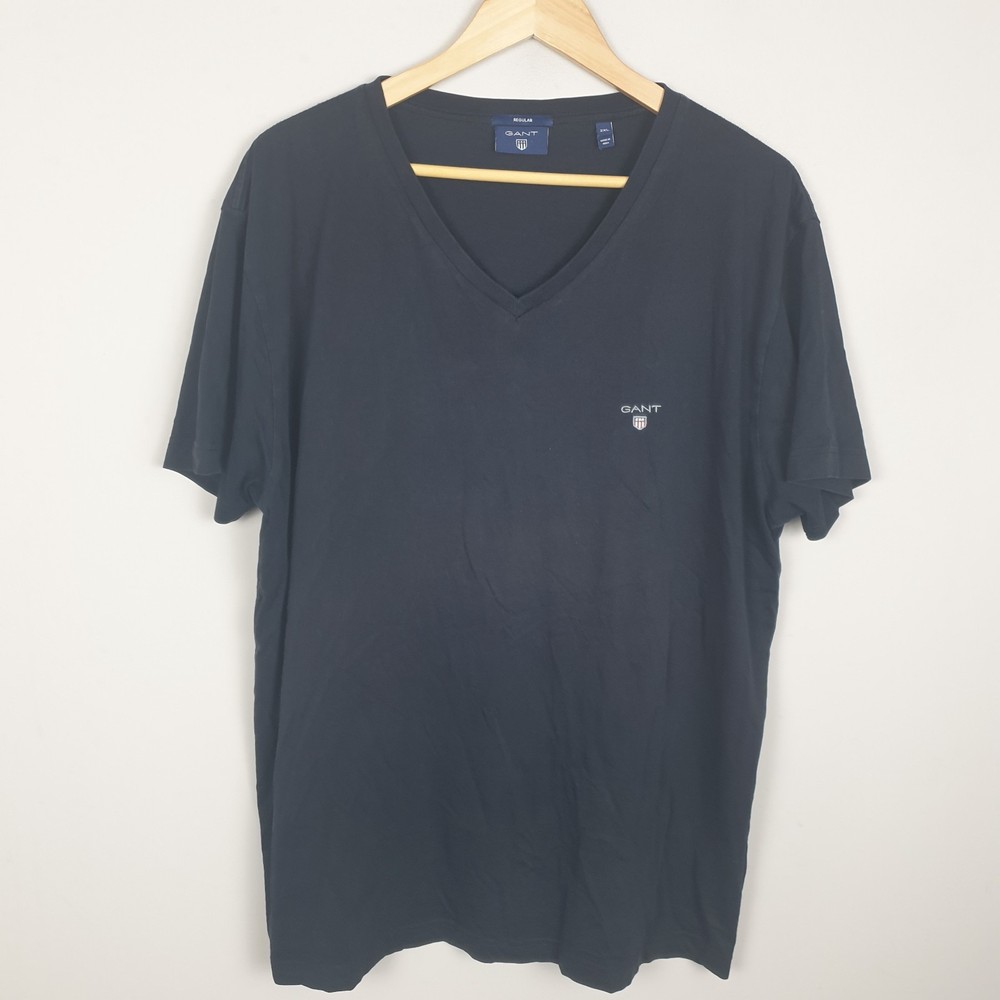 Gant T Shirt Mens 2XL Black Shield Logo Classic Preppy Casual Minimalist V Neck