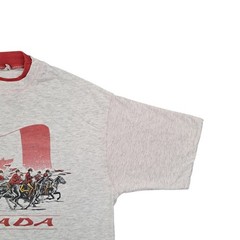 Canada T Shirt Large Men’s White Cotton Vintage Single Stitch Tourist