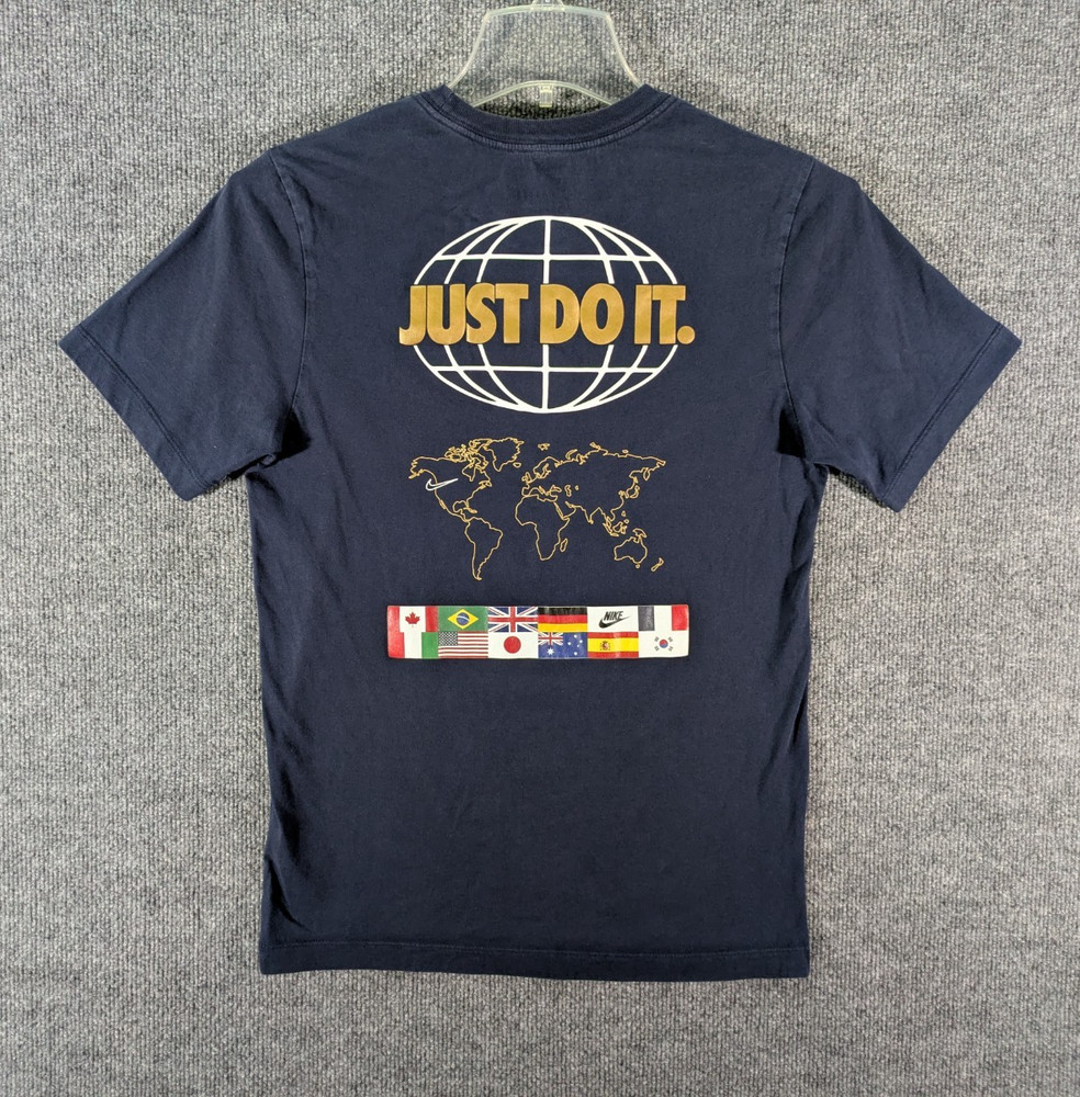 Nike Men’s Small Navy Short Sleeve Graphic Tee World Globe Logo National Flags
