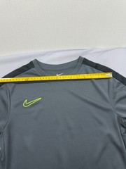 Nike Mens Grey Dri-FIT Soccer Jersey XL Short Sleeve Crew Neck