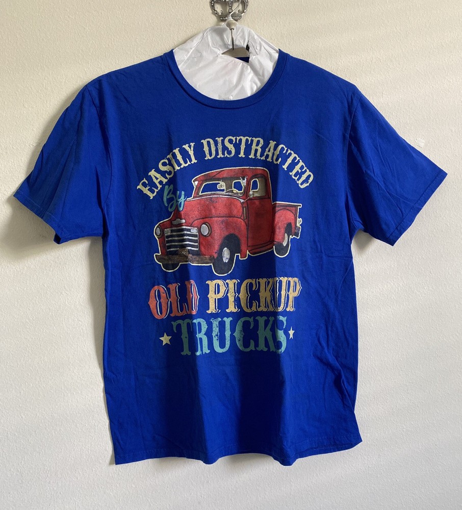 Easily Distracted By Old Pickup Trucks Classic Cars T-Shirt Sz XL 23” W x 28”H