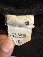 Used vintage concert t shirt. Size is small.