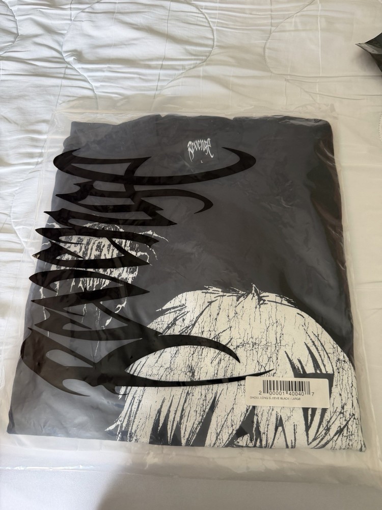 Revenge Ghoul Cannibalistic Hunger Black Long Sleeve Graphic Tee Crew Neck L