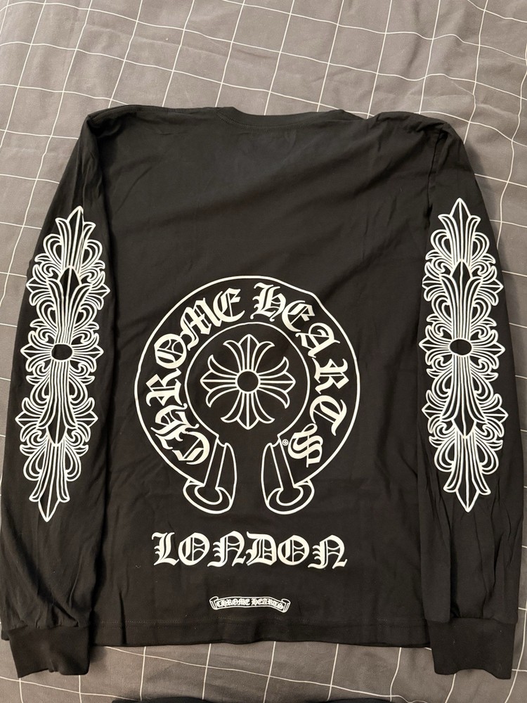NEW Chrome Hearts Men’s XL Black Long Sleeve Graphic Logo Pocket Crew T-Shirt