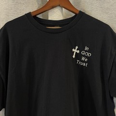 In God We Trust Gildan Tag T-Shirt Size XL Religious Wear Heavy Cotton