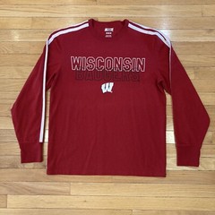 Wisconson Badgers Mens Shirt Size Medium Red Long Sleeve College Football