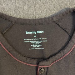 Tommy John Shirt Men Medium Black Henley Pullover Stretch Comfort Long Sleeve
