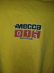 Mecca Street Code T-Shirt Size XL Men’s Yellow Streetwear 90s Hip Hop Y2K Grunge