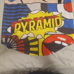 Black Pyramid Size M Short Sleeve Shirt Bold Colorful Graphic Comic Long Length
