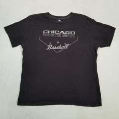 Chicago White Sox Men’s Black Distressed MLB Baseball Graphic T-Shirt Large