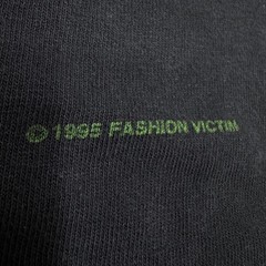 Fashion Victim Alien Point Shirt Large 1995 Single Stitch Glow in the Dark Faded