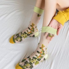 8 Pairs Women Floral Sheer Sock Elastic See Through Socks Summer Thin Mesh Lace