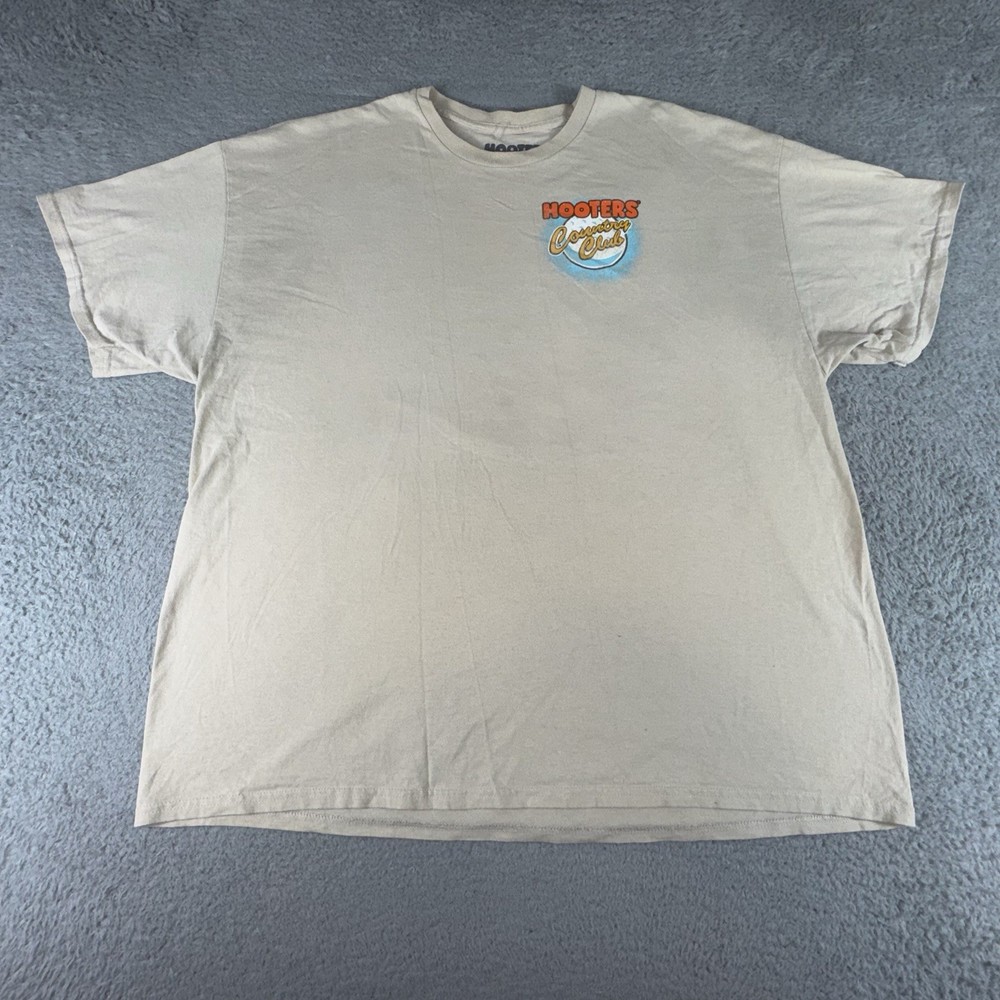 Hooters Country Club Graphic T-Shirt Mens 2XL Beige Golf Cotton Tee