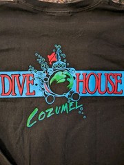 Vtg Yazbek Men’s Black Dive House Cozumel Graphic Crew Neck Tee Long Sleeve L