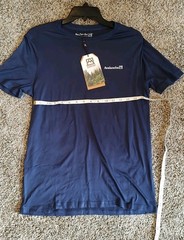 Avalanche Men’s Ultra Soft Lightweight Stretch Short Sleeve T-shirt Size Small