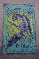G.H. BASS Light Gray Sunset Cover Poster Graphic Crew Neck T-Shirt NEW Small