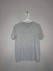Men’s Gap Tee Shirts – 6 Tees – Assorted Colors – Size Small