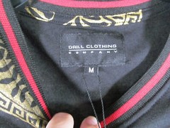 NWT DRILL CLOTHING MEDUSSA BLACK with GOLD METALLIC PRINT T- SHIRT sz M