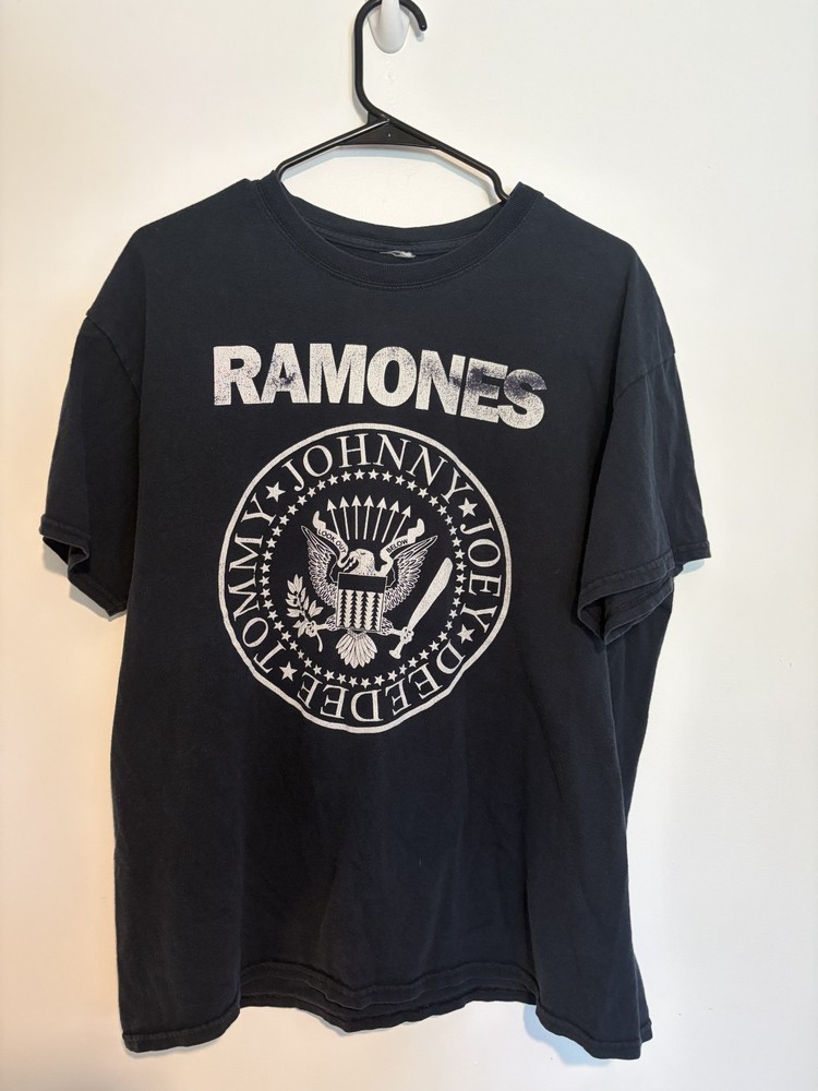 Vintage 2000s Ramones T-Shirt
