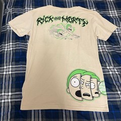 Rick and Morty Men’s M Regular Fit Crew Neck Short Sleeve Graphic Tee Beige