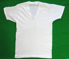 1980’s Vintage T Shirt Fruit Of The Loom V Neck Blank White All Cotton USA