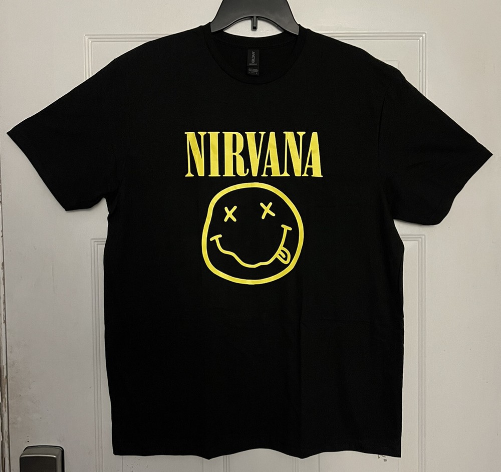 Nirvana Smiley Face Logo Graphic Black T-Shirt Men’s Size Large Gildan Softstyle