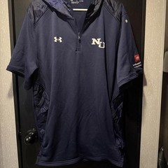 Under Armour Men’s Navy and Blue Tshirt