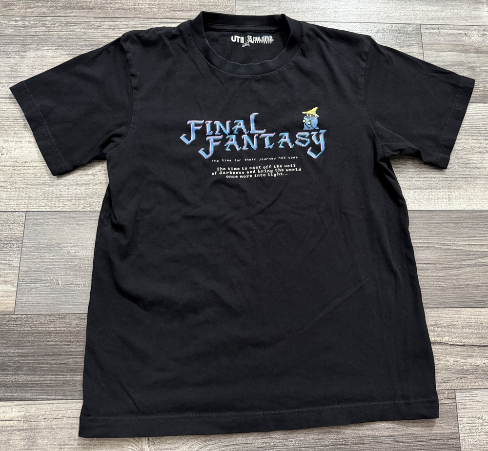 Uniqlo Final Fantasy One Mage 35th Anniversary UT Shirt Adult Size US Small Game